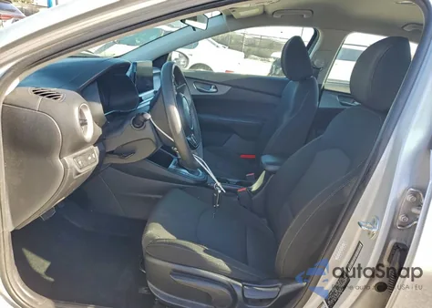 2021 Kia Forte Fe z USA, uszkodzony, nr VIN 3KPF24AD0ME396540